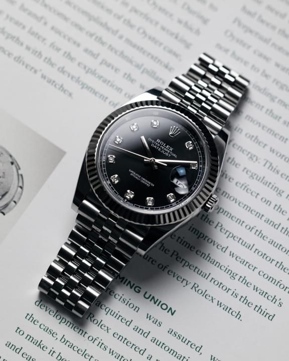 Rolee_x Oyster Perpetual Date Just Diamond Silver-Black-Diamond