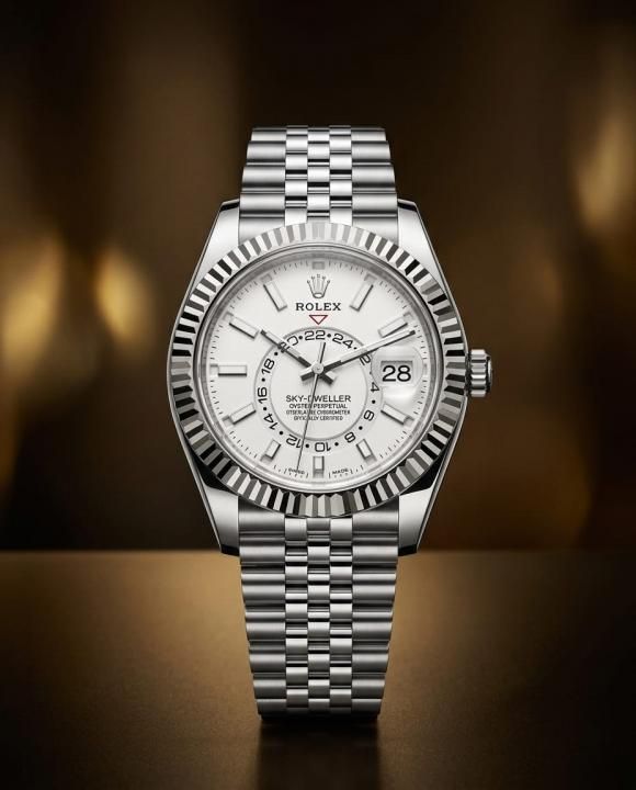 Rolee_x Oyster Perpetual Sky Dweller Silver-White