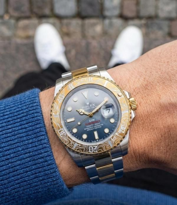 Rolee_x Oyster Perpetual Submarine DIW Limited Addition 2Ton-Gold-Grey