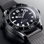 Omegg_a Seamaster Diver 300 Automatic silver Black white niddle