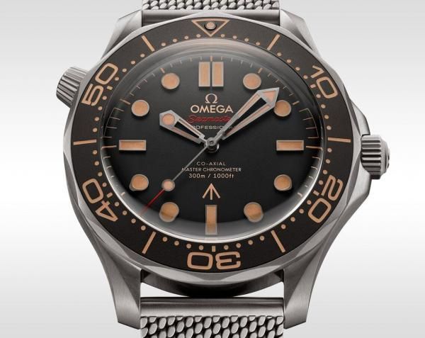 Omegg_a Seamaster Diver 300 Automatic Black Ring