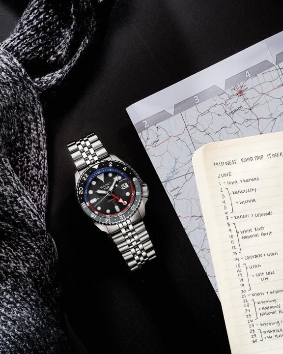Seik_o 5 Sports GMT Automatic red and blue 3 nidal