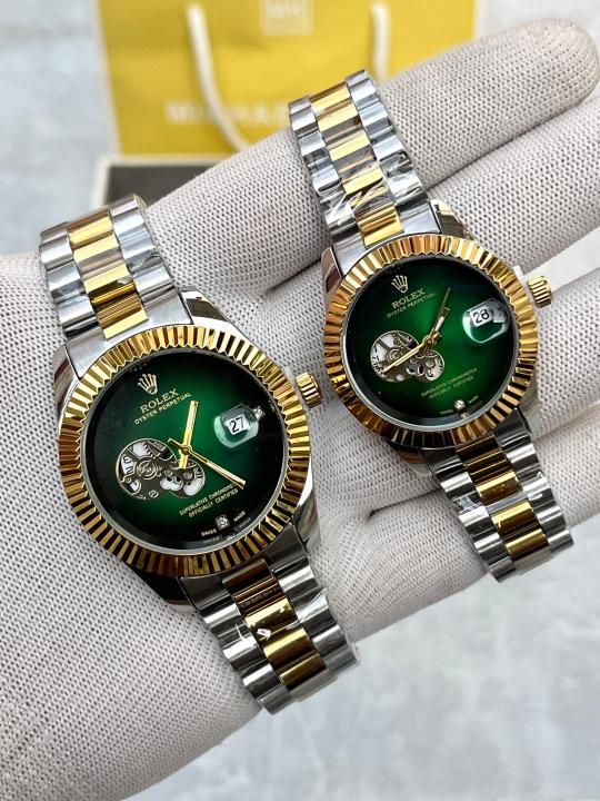 Role_x Oyster Date Couple